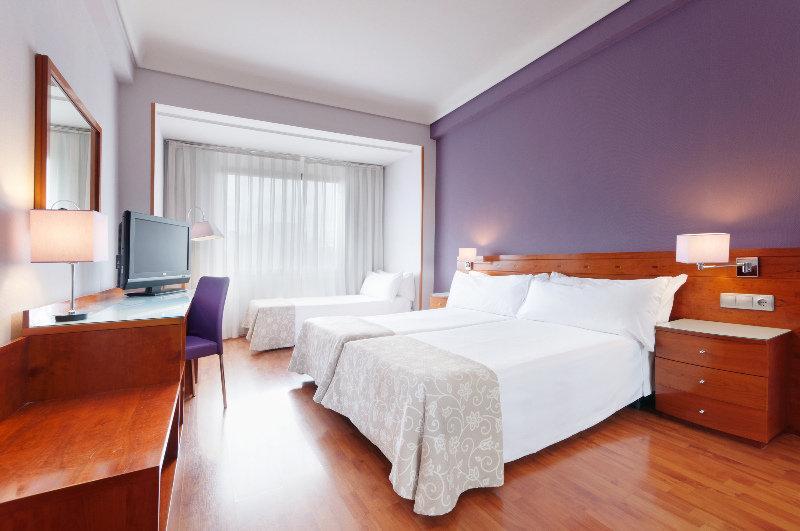 Hotel Madrid Centro, Affiliated By Melia Dış mekan fotoğraf