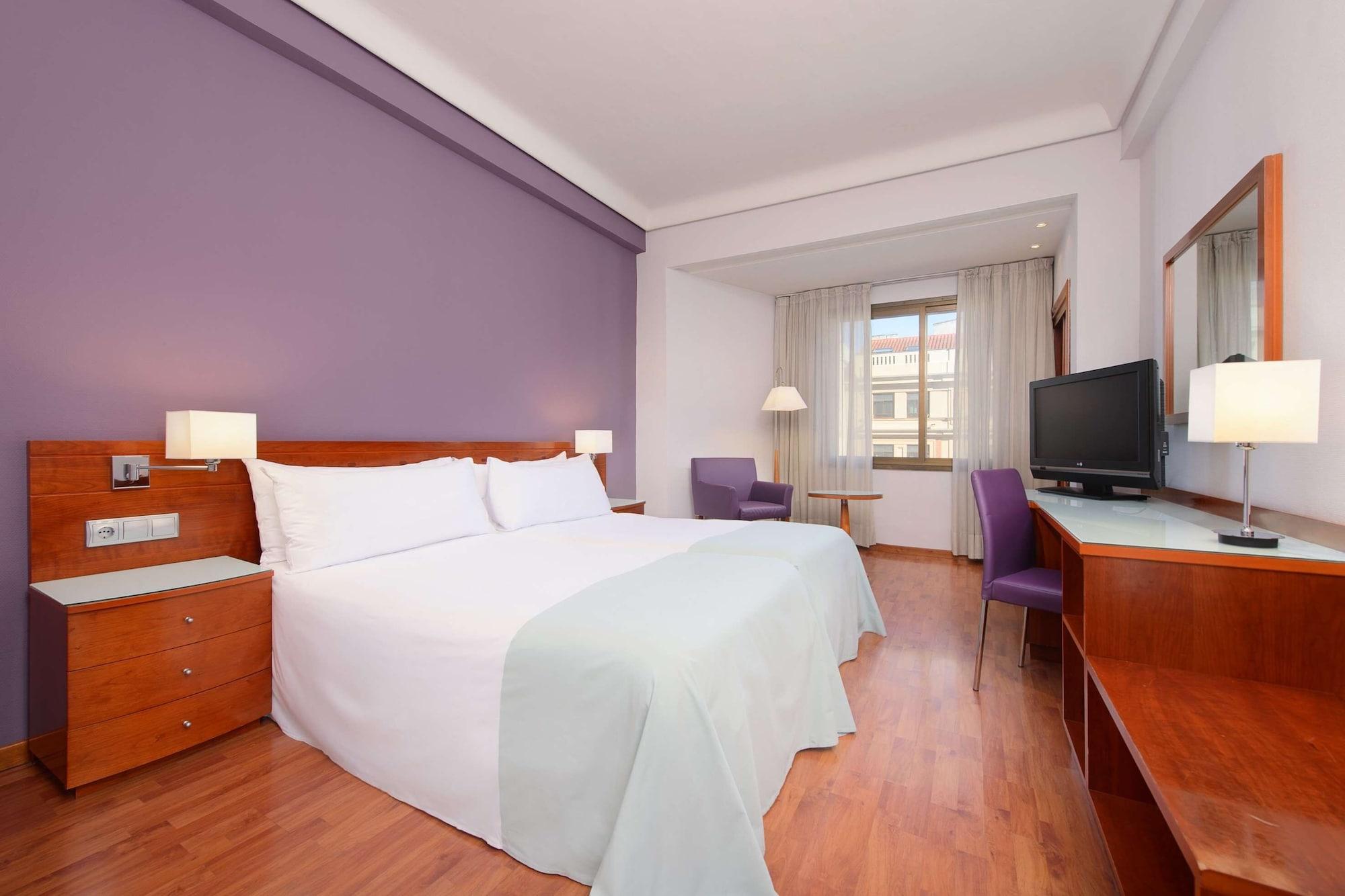 Hotel Madrid Centro, Affiliated By Melia Dış mekan fotoğraf