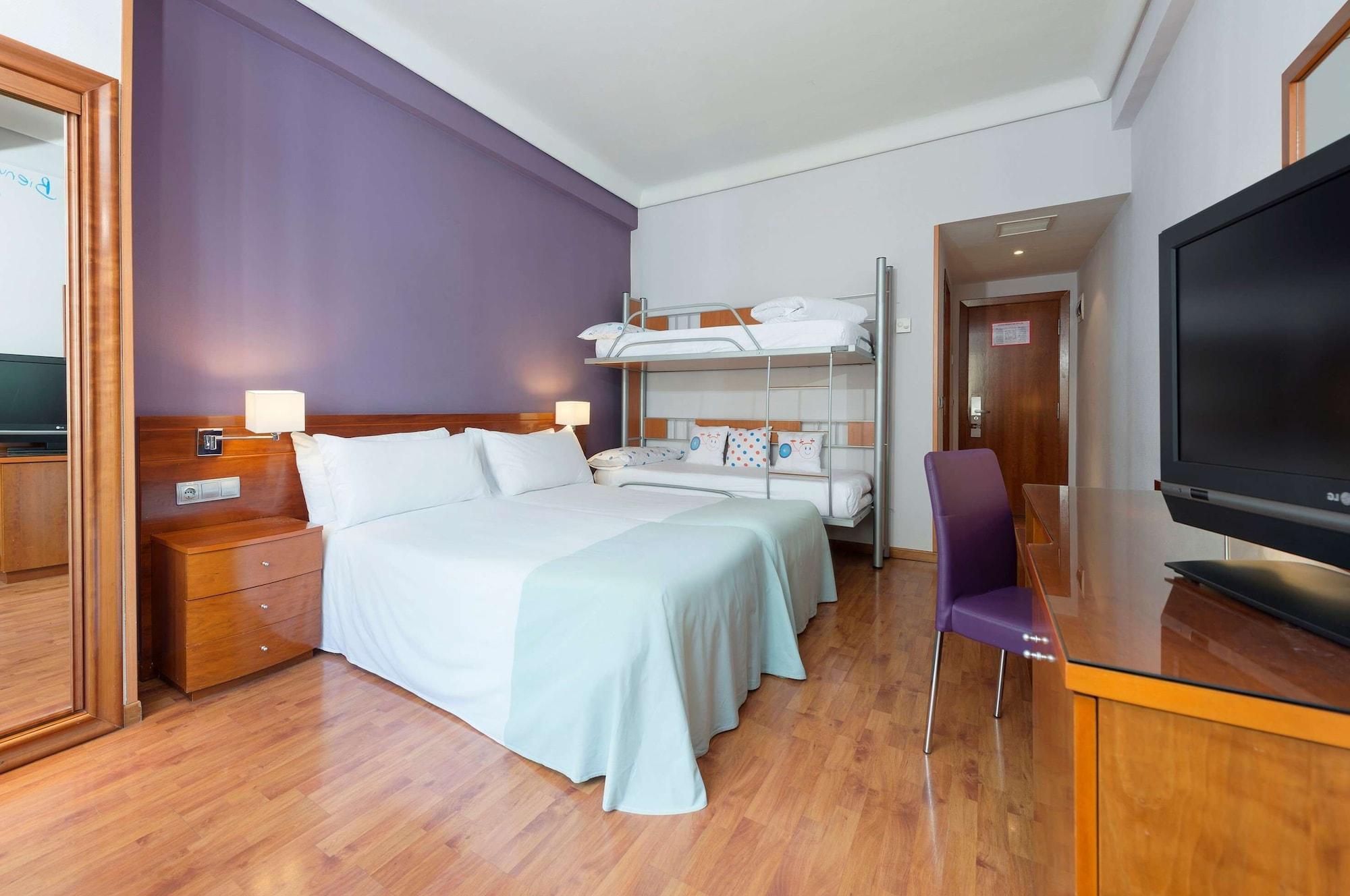 Hotel Madrid Centro, Affiliated By Melia Dış mekan fotoğraf