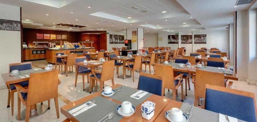 Hotel Madrid Centro, Affiliated By Melia Dış mekan fotoğraf
