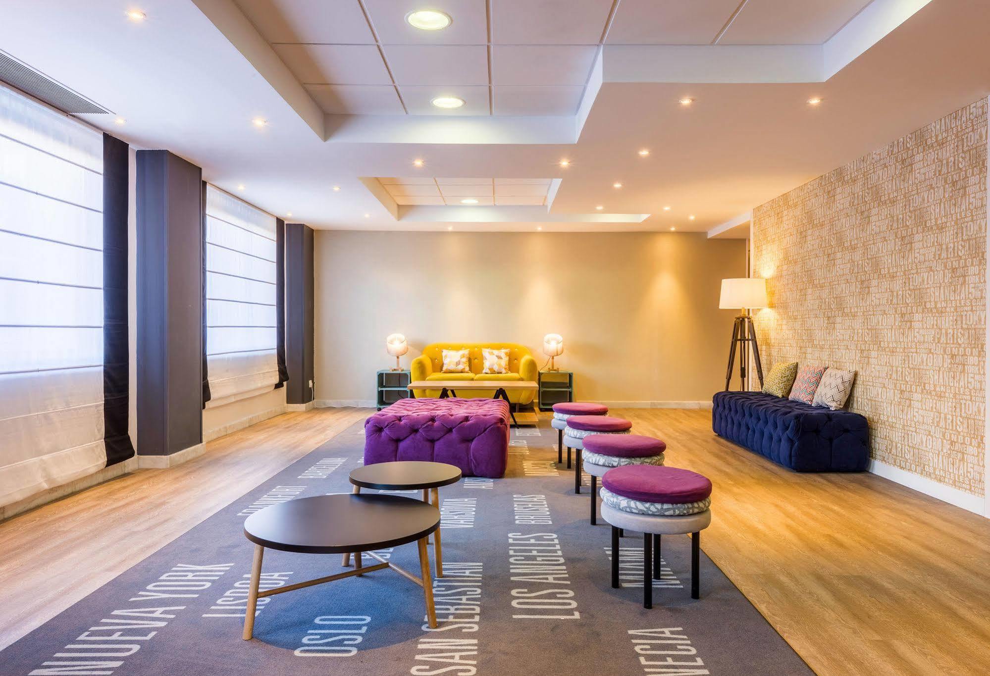 Hotel Madrid Centro, Affiliated By Melia Dış mekan fotoğraf