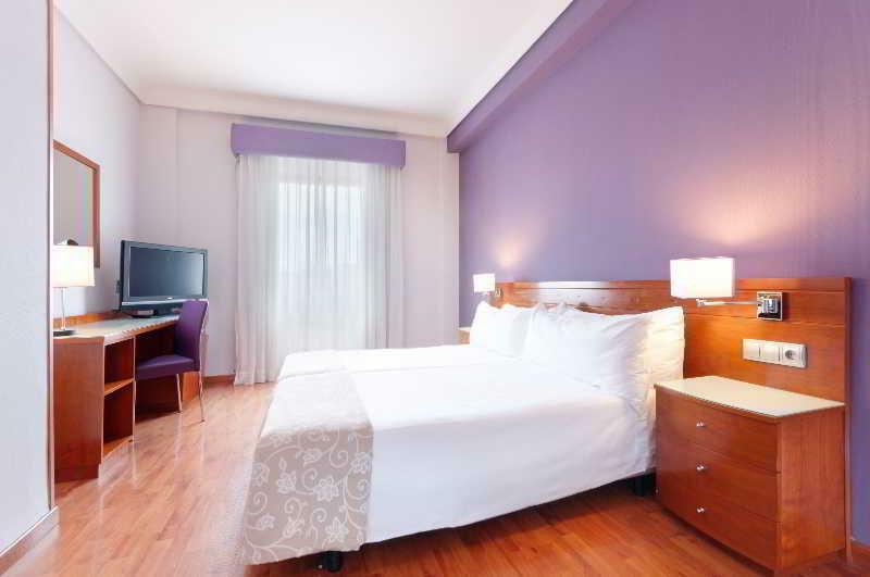 Hotel Madrid Centro, Affiliated By Melia Dış mekan fotoğraf