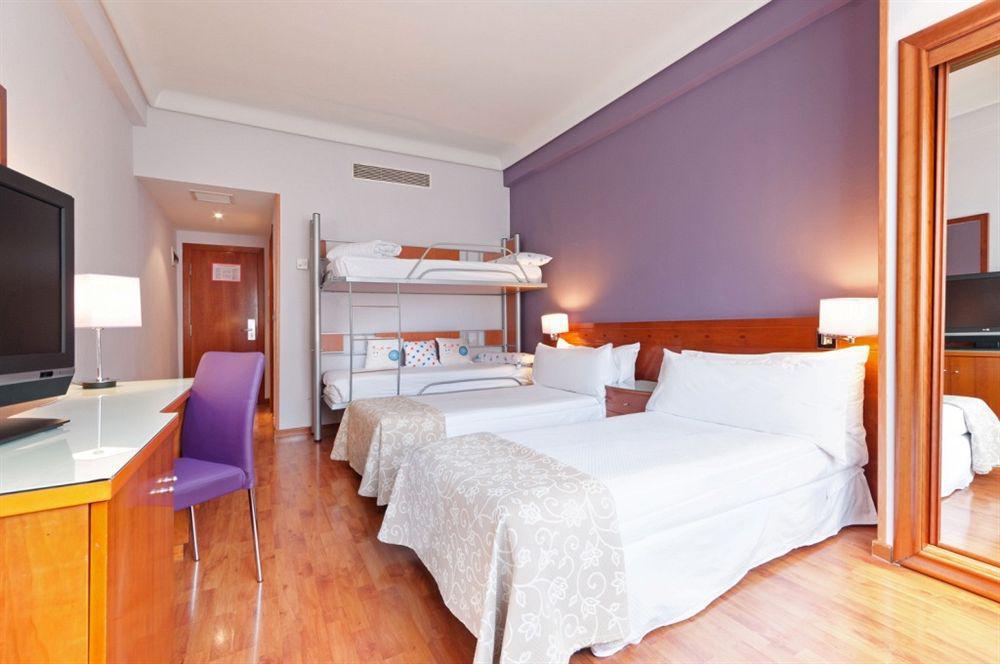 Hotel Madrid Centro, Affiliated By Melia Dış mekan fotoğraf